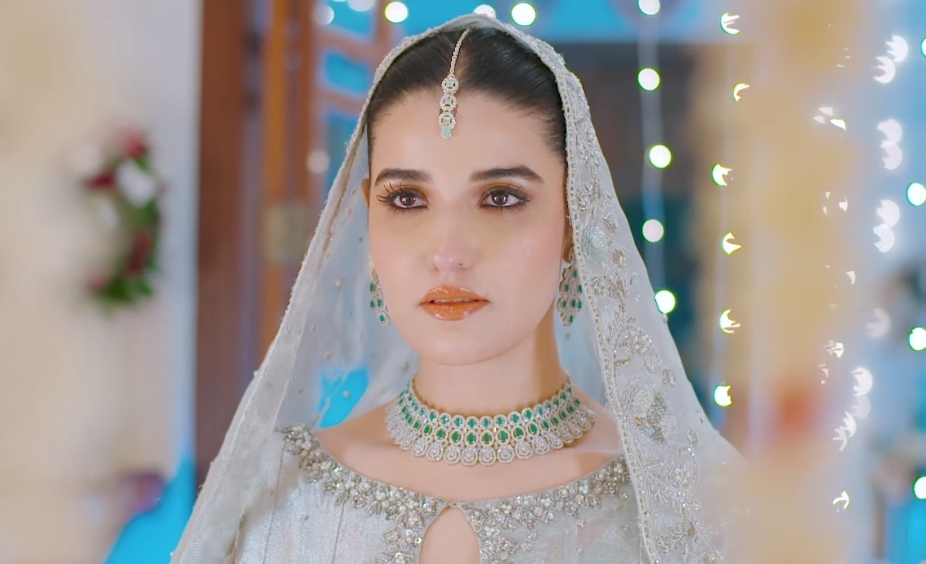 Bismil Episode 12 - Tauqeer and Masooma's Wedding Faces Public Backlash